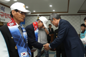 포항탈환, 북진발판 형산강 도하작전 전승 기념 행사 가져