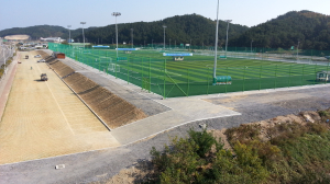 전국 최초 주거단지 내 3면 축구장 탄생