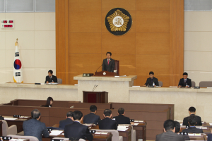 소통과 화합으로 함께한 포항시의회