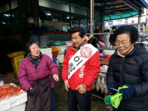 이창균 포항시장 예비후보 포항시농산물 도매시장 찾아