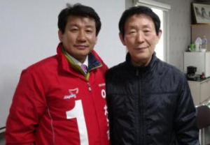 이창균 포항시장 예비후보 박기환 전 시장 찾아 시정경험 들어 