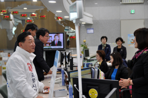 공원식 포항시장 예비후보 공무원 노조관계자와 환담