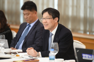 취임100일 권오준 회장, 내실경영으로 철강명가 재건 다짐
