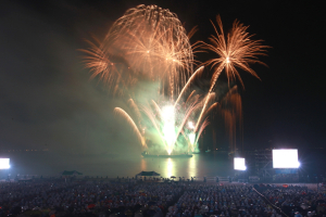 포항국제불빛축제, 희망의 불빛으로 승화  