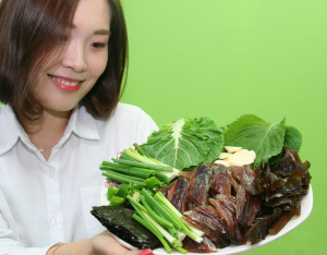 롯데백 포항점은 '과메기 전도사'