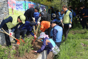 포스코패밀리 봉사단, 4월 ‘나눔의 토요일’ 봉사활동