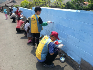 포항시 공무원가족자원봉사단, ‘벽화 그리기’ 재능기부