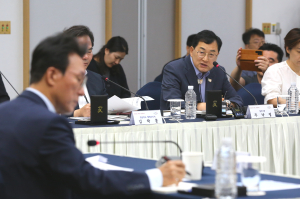 경주 찾은 김민석 국무총리, APEC 준비상황 점검