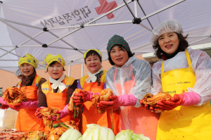 “올해도 함께 겨울을 지킵니다”…경상북도 내 적십자봉사회 김장 나눔 릴레이