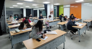 영덕문화관광재단 문화강좌 수강생 모집…인기 강좌 배치로 군민 문화 갈증 해소