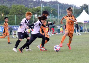 경주 ‘화랑대기 U-10 축구 페스티벌’ 개막…유소년 축구 열기 전국으로 확산
