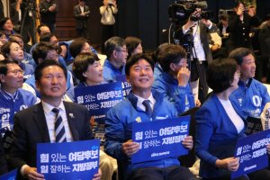 오중기, 영덕시장 민심 행보 이어 민주당 경북 공천자 대회 참석… “경북 변화 반드시 만들겠다”