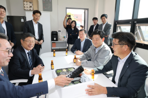 박용선 시장, 본격 출하 앞둔 과메기 생산 현장 찾아…안정적 생산 지원 강화